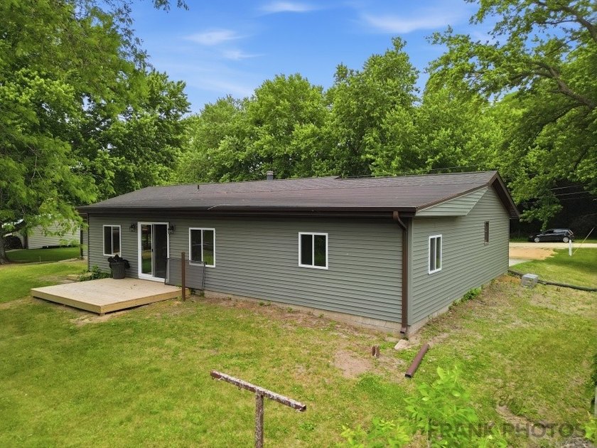 Enjoy stunning Rock River views from this well-maintained - photo 26