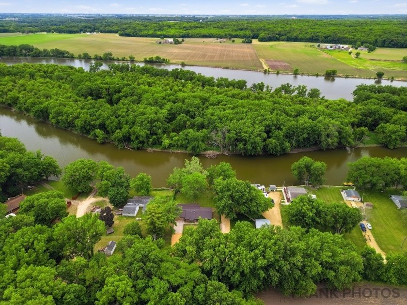 Enjoy stunning Rock River views from this well-maintained - photo 30