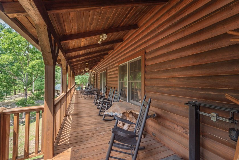 Welcome to an extraordinary legacy estate encompassing over 457 - photo 32