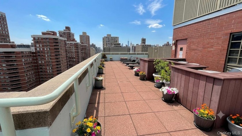 250 East 30th Street, Unit 5A | The Sycamore 2 Bedrooms | 2 Full - photo 21