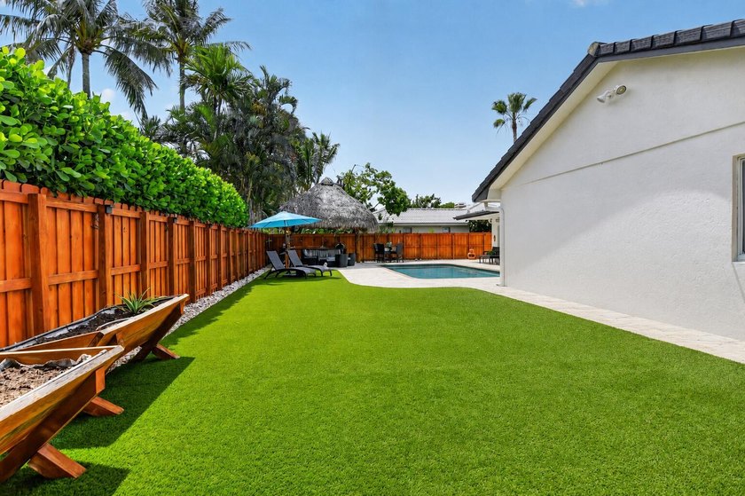 Welcome home to Carriage Hill, one of East Boca Raton's most - photo 23
