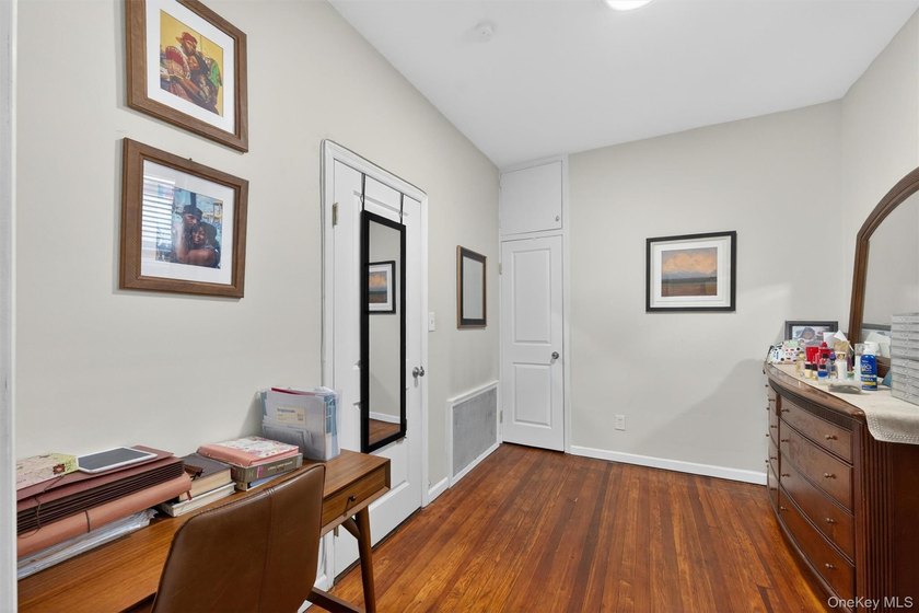 Turn-Key Perfection in the Heart of Pelham Bay! Welcome home to - photo 25