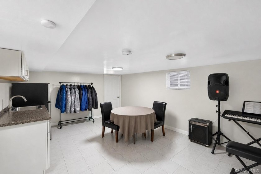 Turn-Key Perfection in the Heart of Pelham Bay! Welcome home to - photo 30