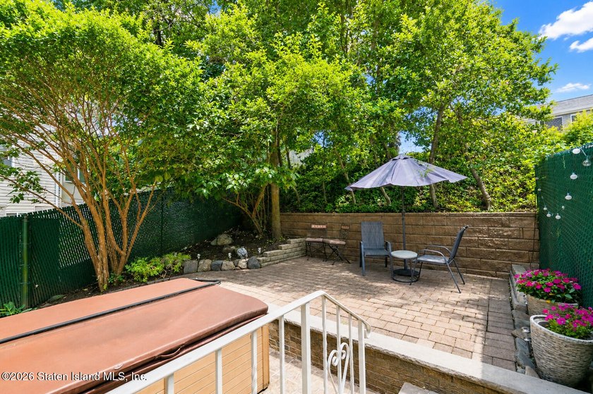 Welcome to 29 Natalie Court, an immaculate 4-bedroom, 3.5-bath - photo 31