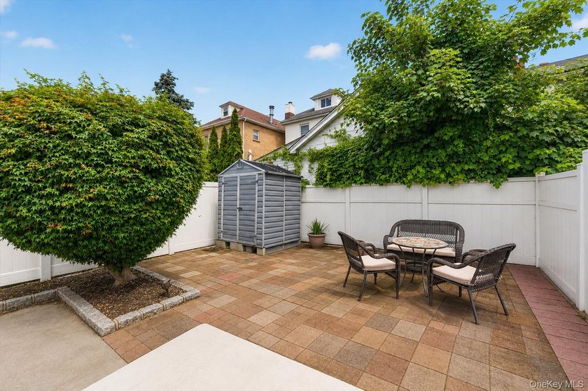 Turn-Key Perfection in the Heart of Pelham Bay! Welcome home to - photo 38
