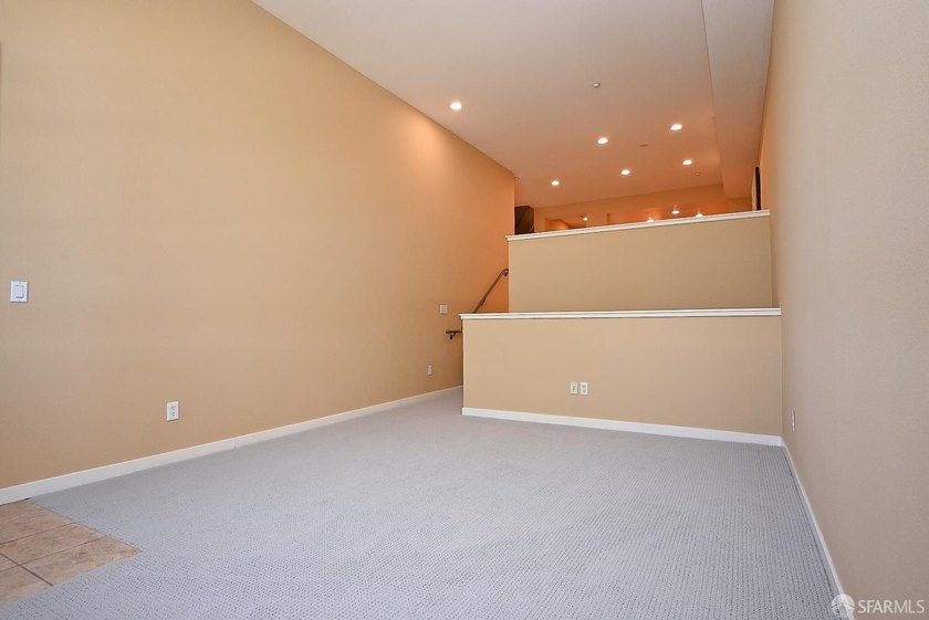Rare opportunity to enjoy true waterfront living in the Bay - photo 10