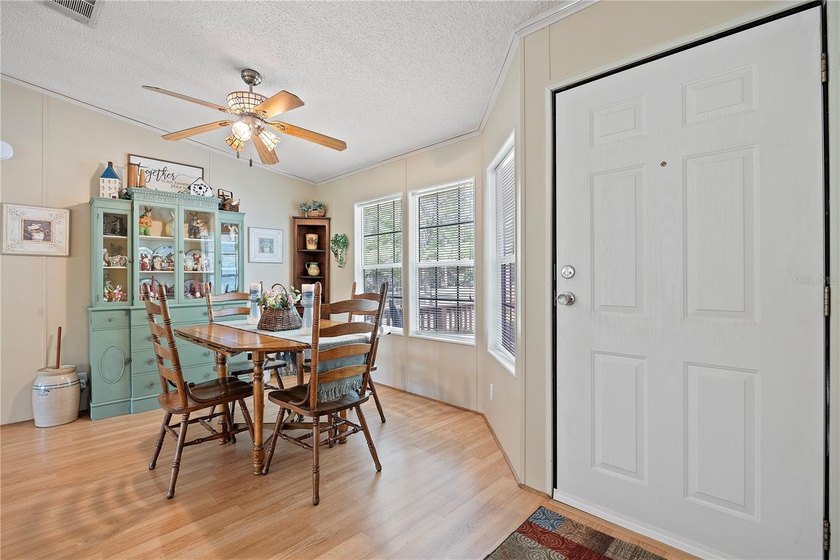 Check out this Beautiful Light and Bright Triple Wide on 10 - photo 7