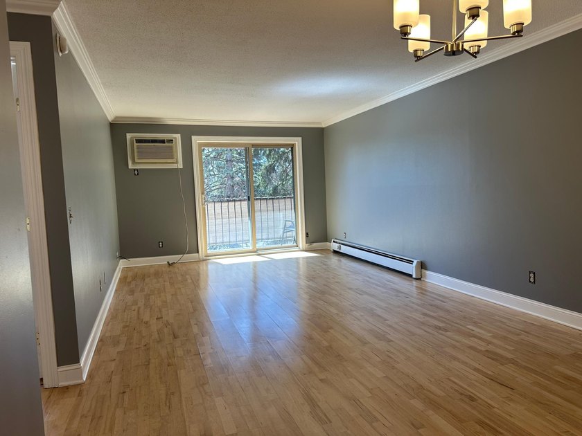 Ideally located in the desirable ECCO neighborhood at the quiet - photo 11