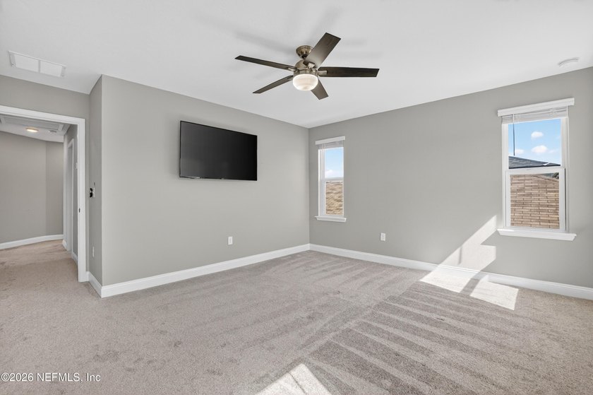 NEW LOWER PRICE !!! Welcome to this 4 BR/3 bath home with guest - photo 5