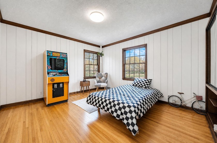 One of the largest lots in Fridley with an optional adjoining - photo 17