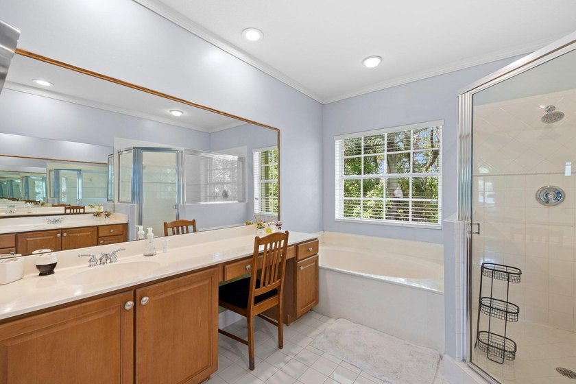 Welcome to Vizcaya at Lake Coral Springs, a gated, waterfront - photo 20