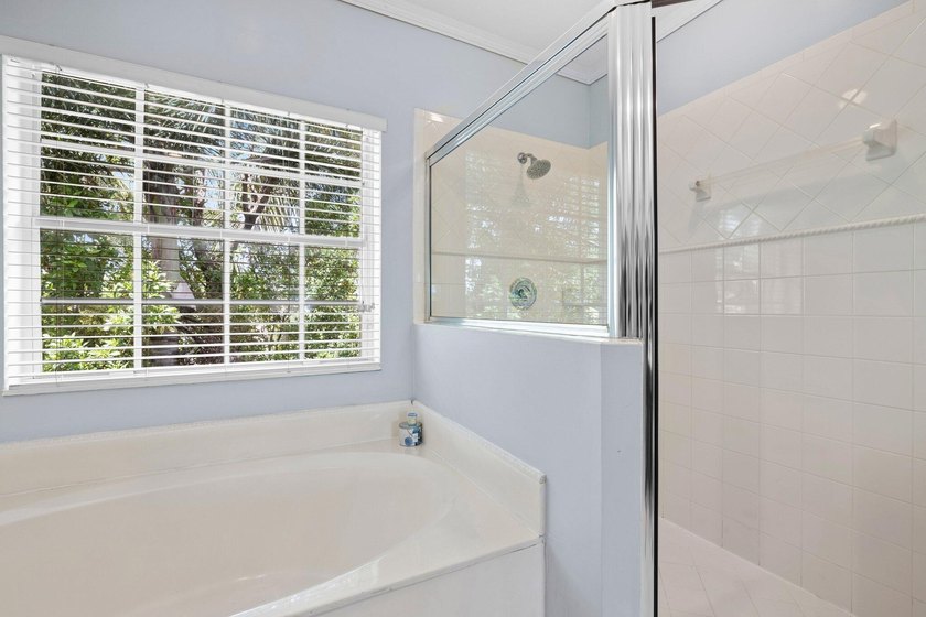 Welcome to Vizcaya at Lake Coral Springs, a gated, waterfront - photo 22