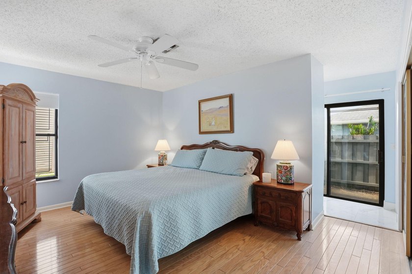 Welcome to this beautifully updated one-story pool home in - photo 10