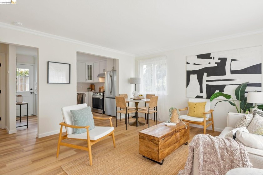 New Listing! Beautifully updated condo in the heart of Oakland's - photo 4