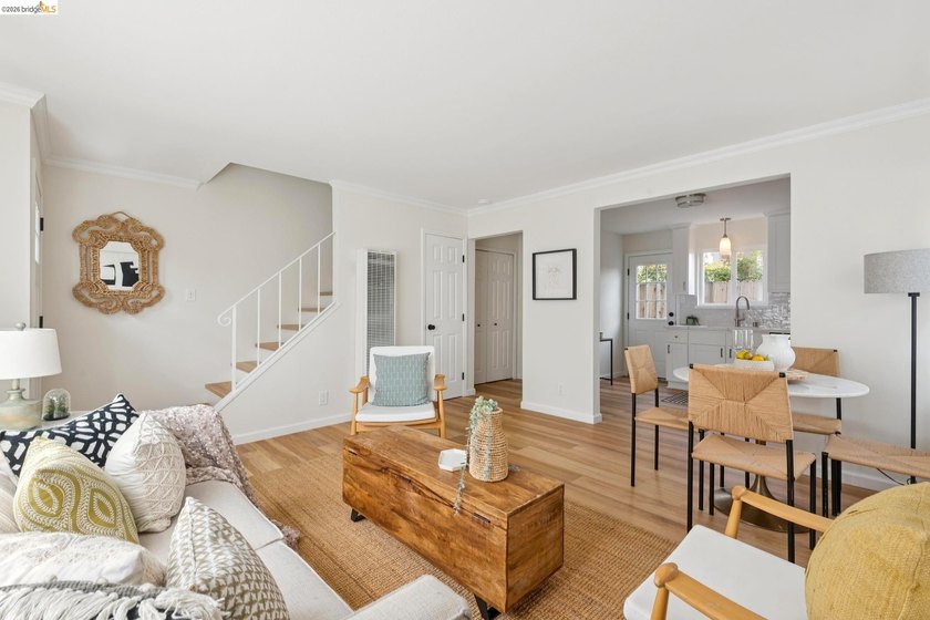 New Listing! Beautifully updated condo in the heart of Oakland's - photo 8