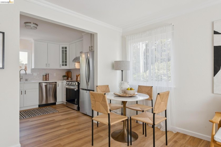 New Listing! Beautifully updated condo in the heart of Oakland's - photo 10