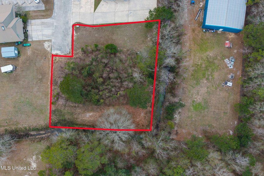 Prime commercial opportunity in the heart of Bay St. Louis! This - photo 2