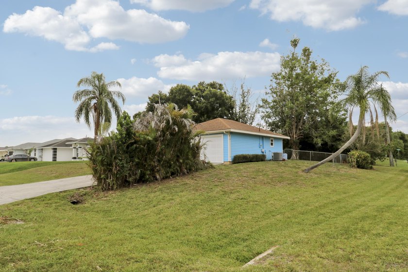 Move-in ready and packed with valuable upgrades, this 3-bedroom - photo 5
