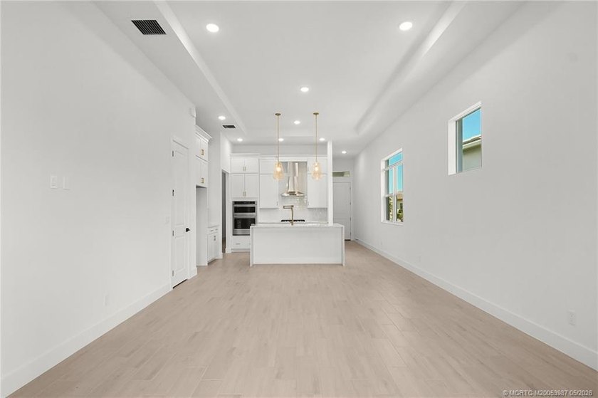 Move-in ready, NEW construction by TRUST HOMES. This 3/2/2/ lake - photo 14