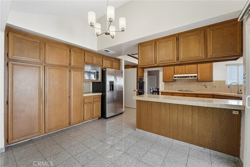PRICE IMPROVED | $150,000 reduction on this exceptional luxury - photo 9