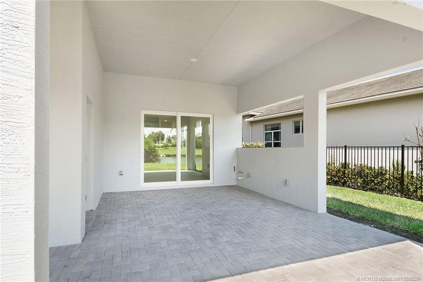 Move-in ready, NEW construction by TRUST HOMES. This 3/2/2/ lake - photo 42