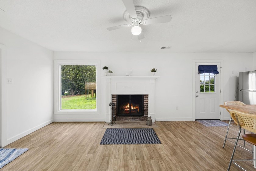 Welcome to The Coastline Cottage at 50 Coastline Drive in Inman - photo 8