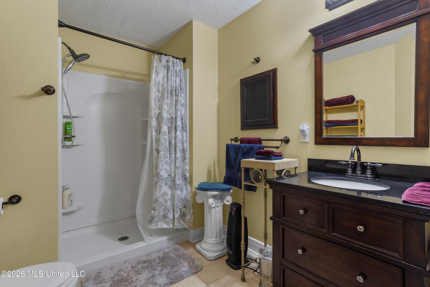 Located just blocks from the courthouse in the heart of downtown - photo 25