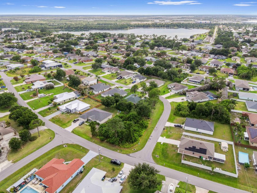 Discover a great opportunity in Port St. Lucie with this - photo 7