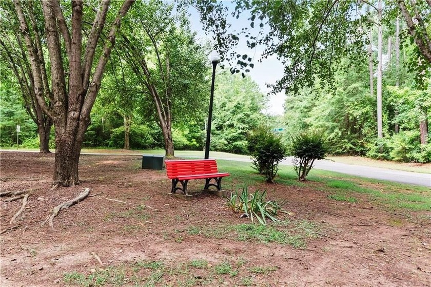 Heritage Shores is a prestigious subdivision on beautiful Lake - photo 11