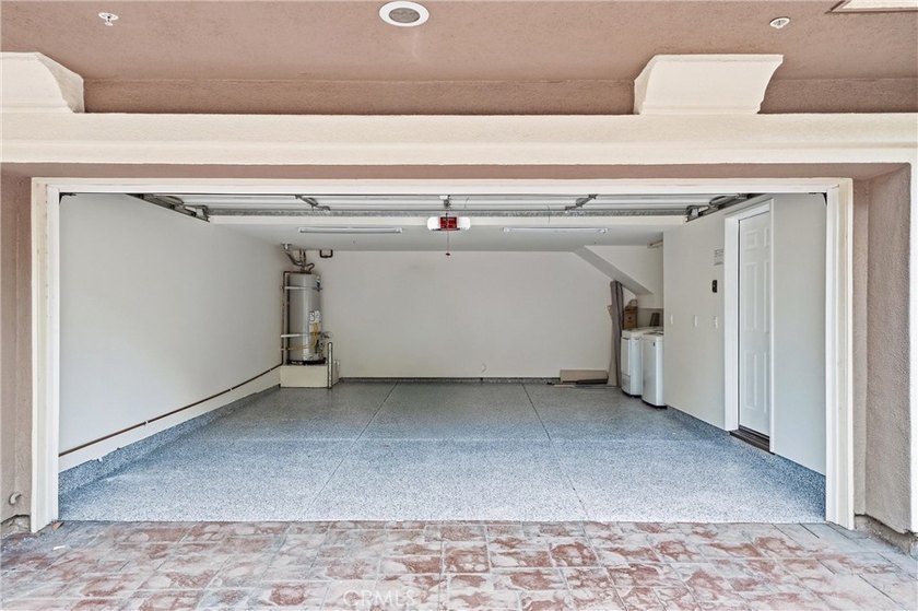 Welcome to Vantage at South Coast Metro, a gated townhome - photo 27