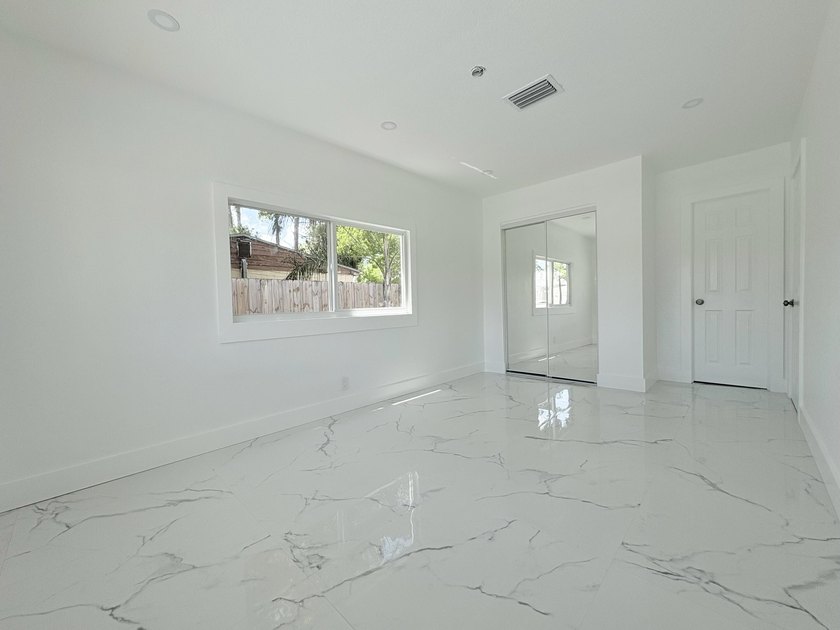 Charming 4-bedroom, 2-bath home on septic in desirable Palm - photo 18