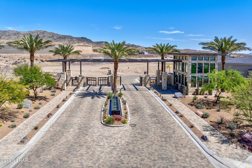 Experience elevated desert living in this beautifully crafted - photo 3