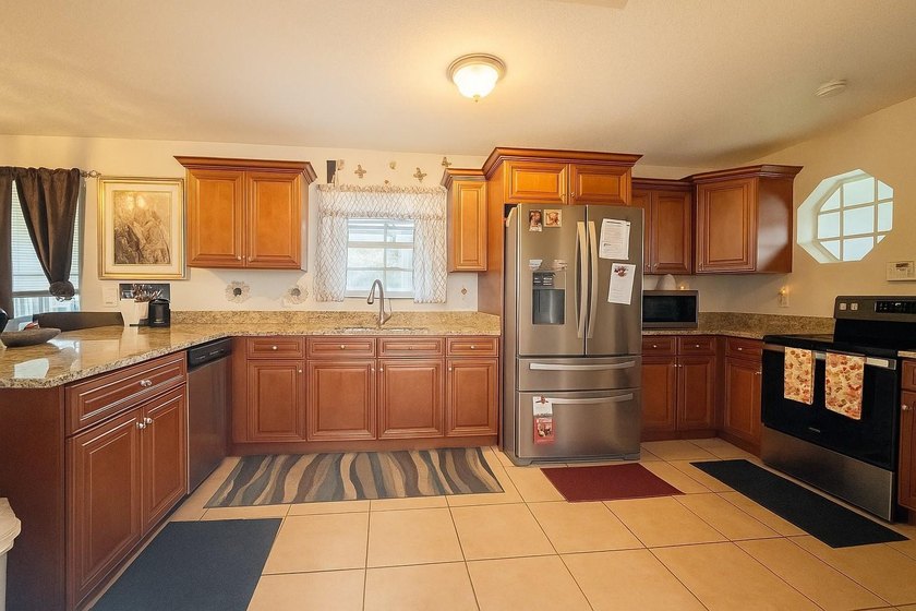 Discover this charming 2-bedroom, 1-bath single-family home - photo 10