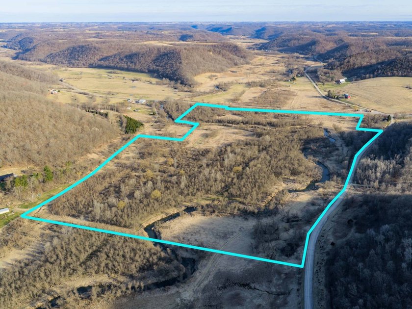 Introducing the West Fork Kickapoo River Farm, an exceptional 90 - photo 46