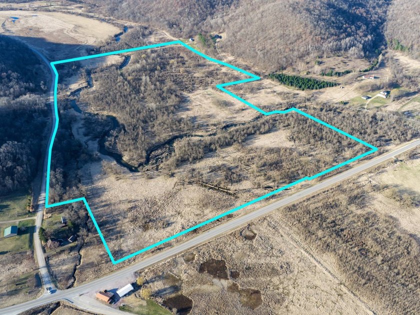 Introducing the West Fork Kickapoo River Farm, an exceptional 90 - photo 49