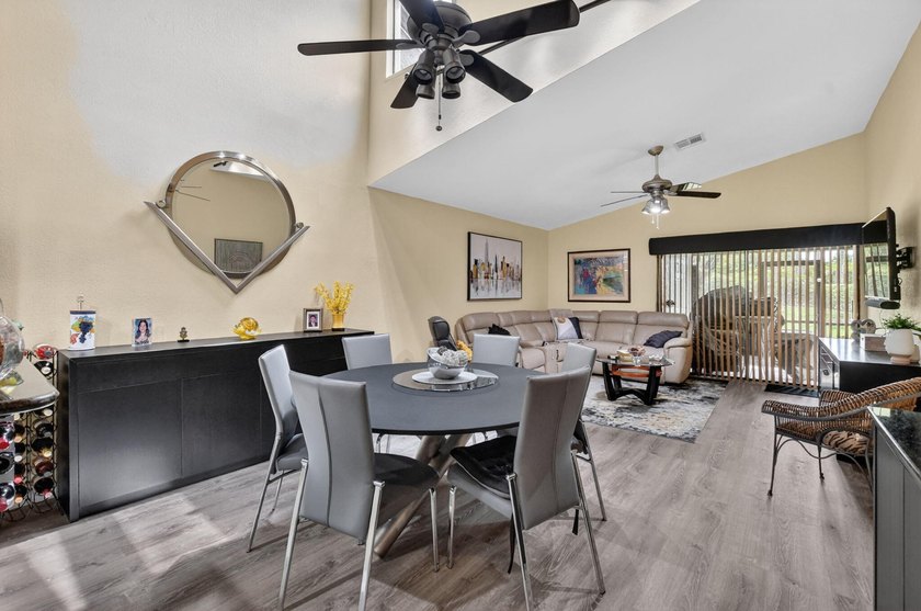 HUGE PRICE REDUCTION, Don't miss this one!!! Welcome to this - photo 9