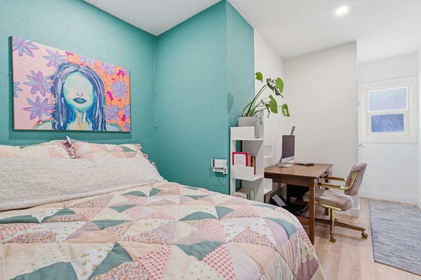 $20K PRICE REDUCTION - TRANSPARENT PRICE! Set on a 10,000+ sq.ft - photo 10