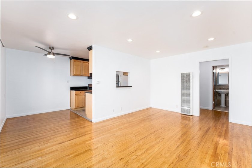 Welcome to 930 E 1st Street #2 - a clean, well-maintained - photo 3