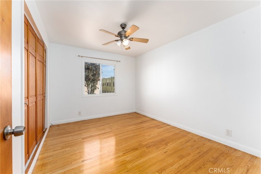 Welcome to 930 E 1st Street #2 - a clean, well-maintained - photo 10