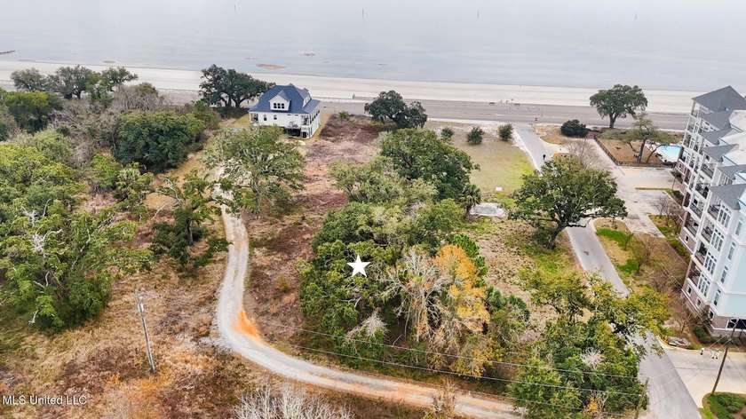 Discover the perfect canvas for your coastal dream on Boisdore - photo 2