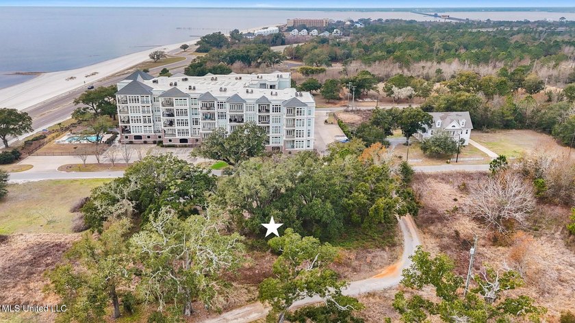 Discover the perfect canvas for your coastal dream on Boisdore - photo 4