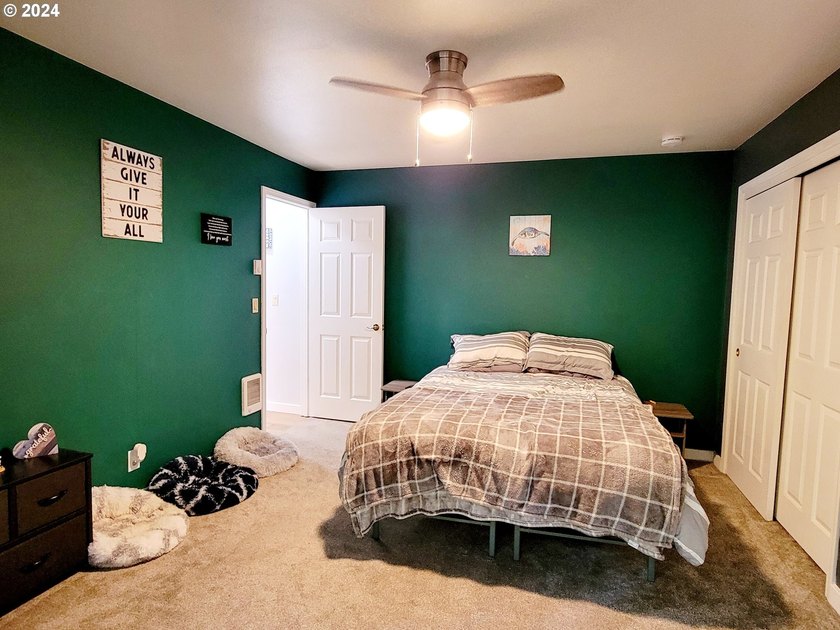 2 Bed Townhouse style Home in the Harris Heights planned - photo 18