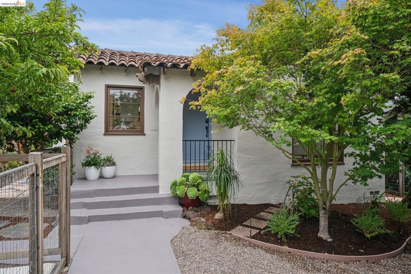 Situated in Berkeley's highly sought-after Westbrae neighborhood - photo 5