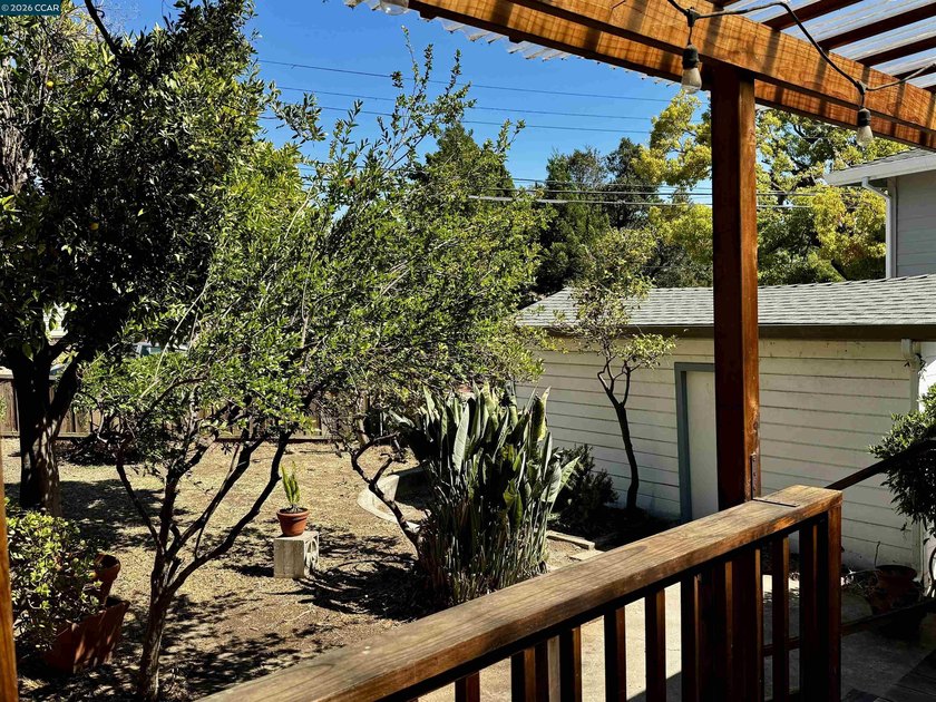 Property to be sold AS-IS. Cash or private lender financing only - photo 4
