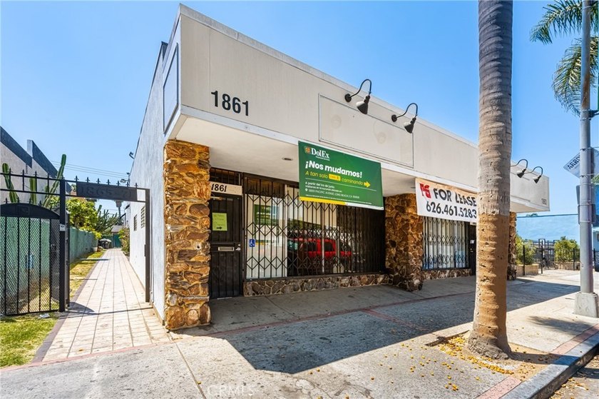 Prime mixed-use property for sale in Long Beach! This versatile - photo 9