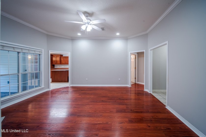 Welcome to Azalea Trace! This 3 bedroom 2 bath home is situated - photo 10