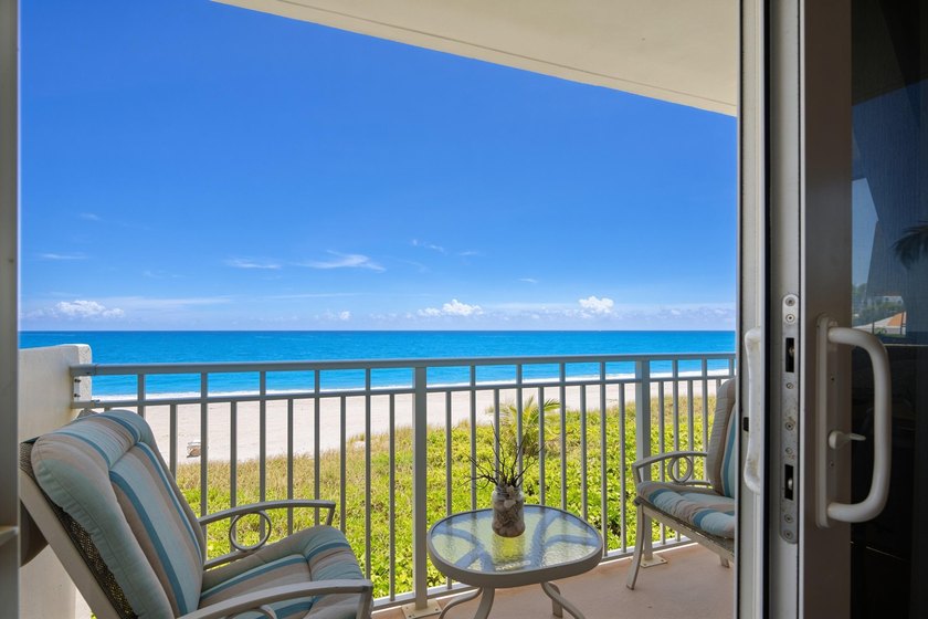 ABSOLUTELY GORGEOUS OCEAN &amp; BEACHFRONT CONDO | PRESTIGIOUS - photo 2