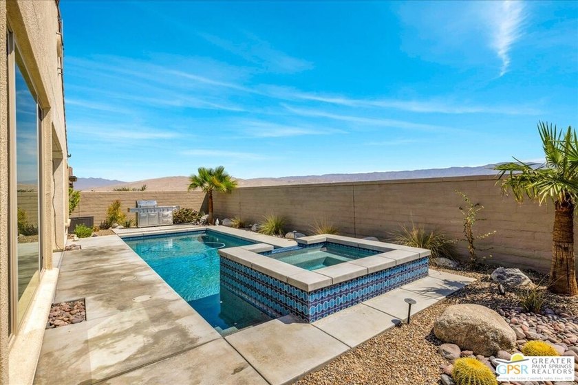 Luxury Desert Retreat with OWNED SOLAR, Private Pool &amp; Spa, and - photo 29