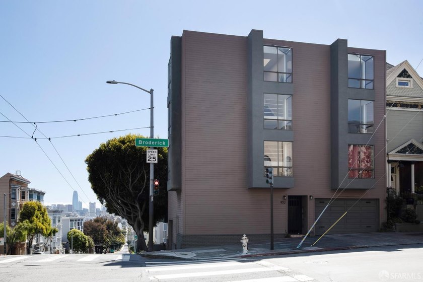 932 Broderick Street #2 is a beautifully renovated 2-bedroom - photo 2