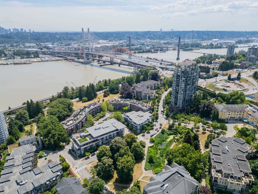 Welcome to The Lookout at Victoria Hill. This 2 bedroom + den, 2 - photo 6